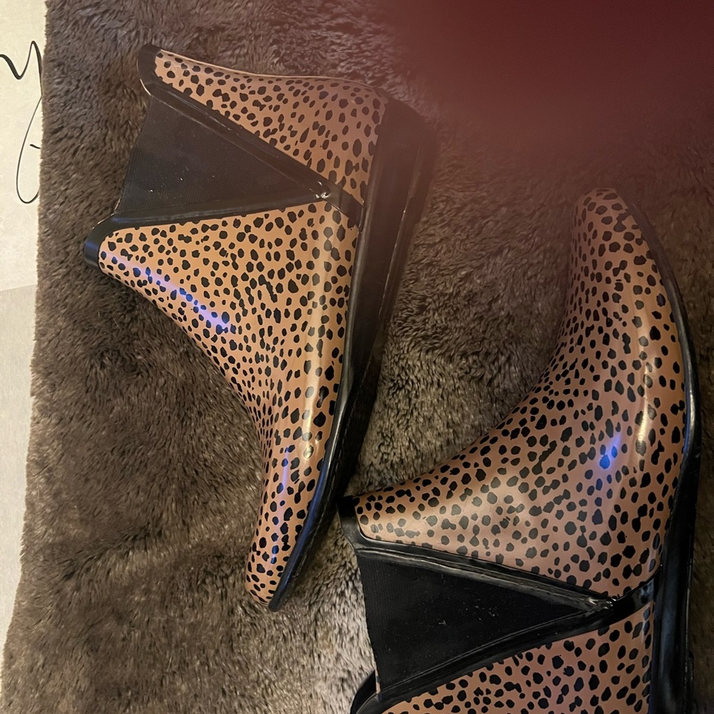 Leoffler Randall Leopard Print Rain Boots - Picture 2 of 4